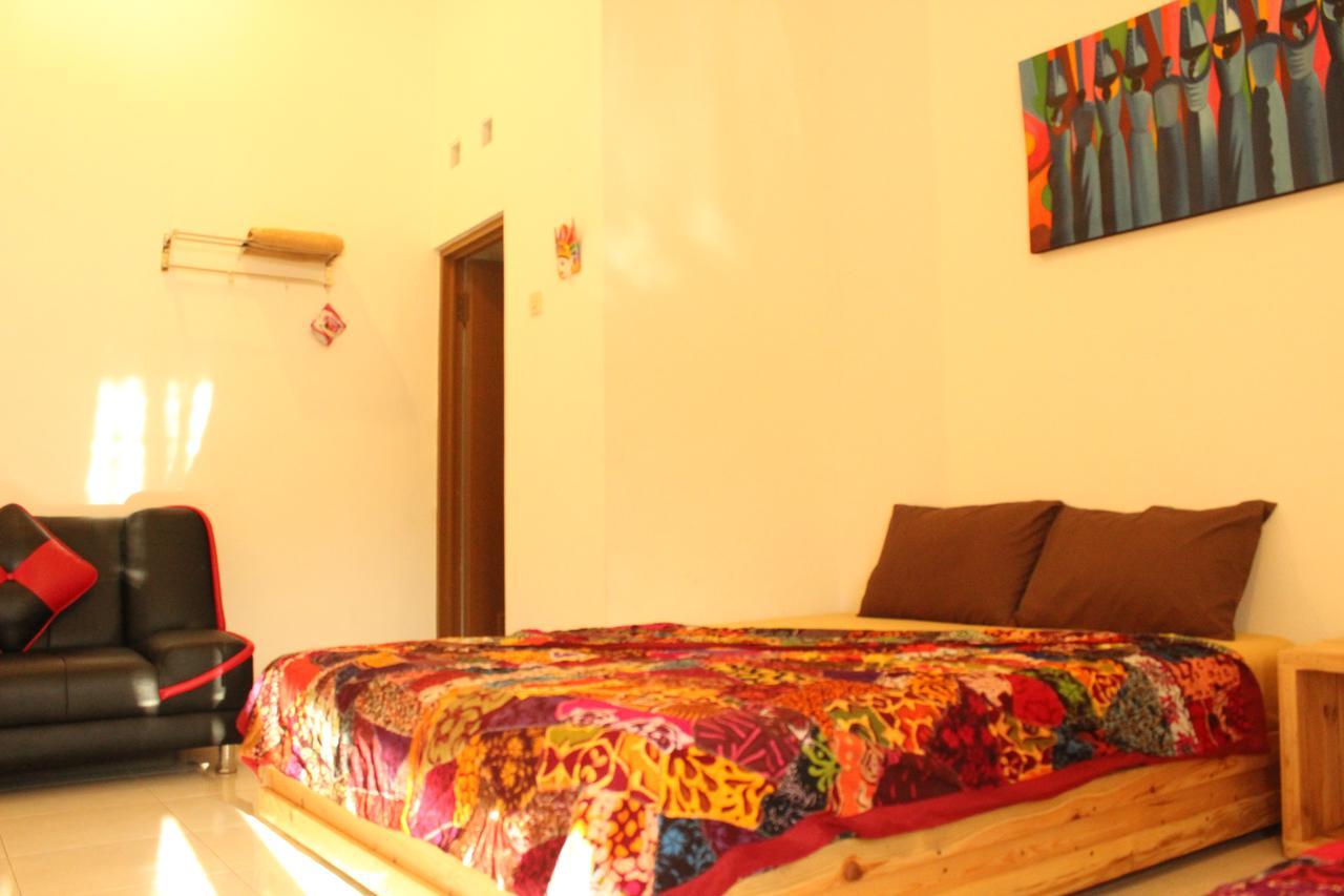 The Wayang Homestay Yogyakarta Ngoại thất bức ảnh