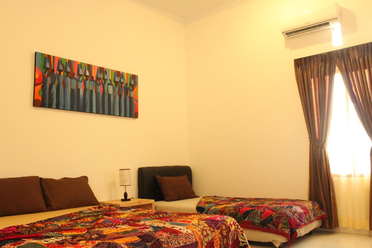 The Wayang Homestay Yogyakarta Ngoại thất bức ảnh